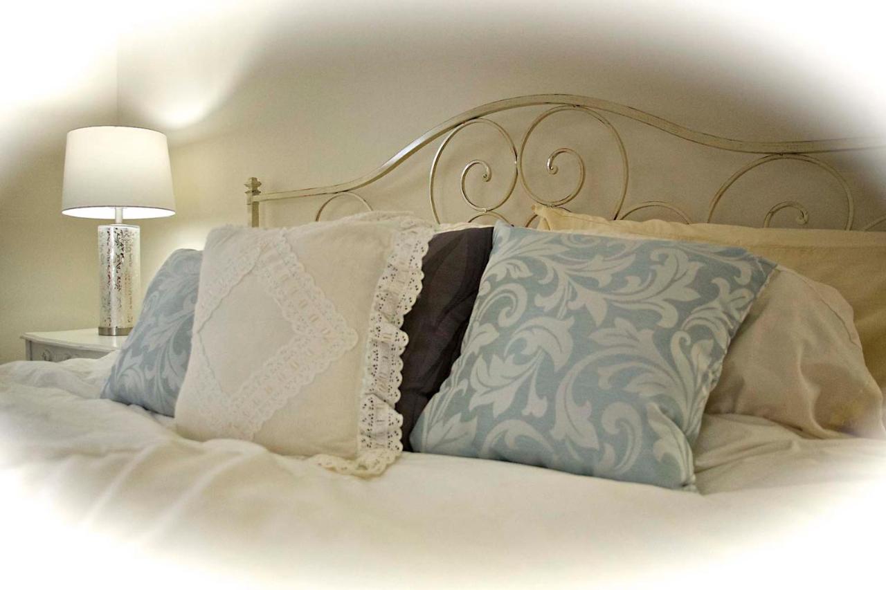 The Cheshire Cat Bed And Breakfast Elora Esterno foto